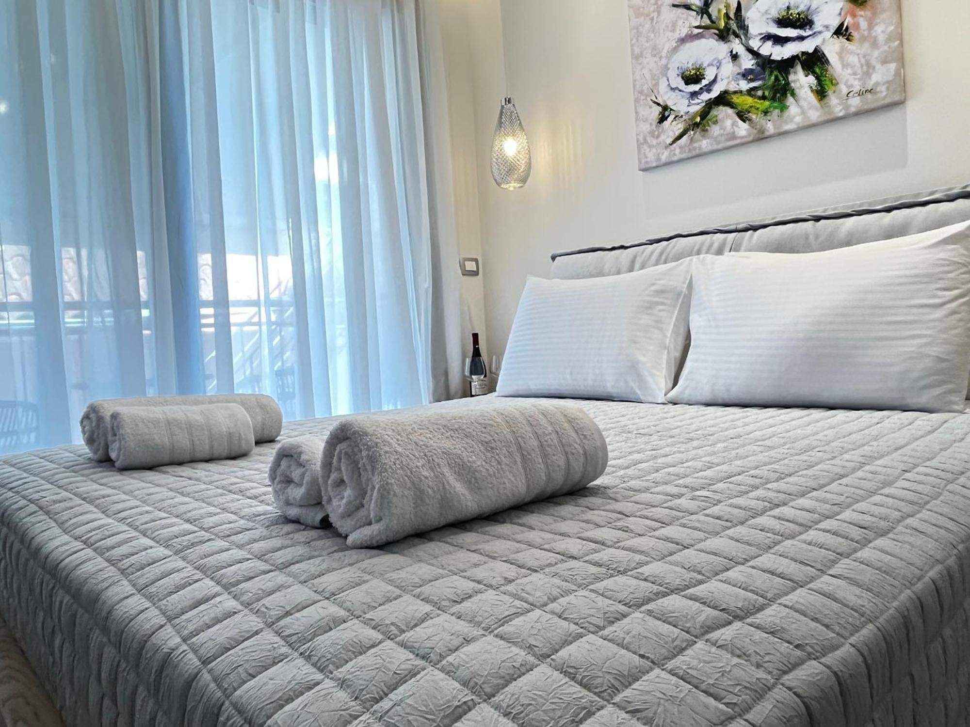 Maison Deluxe Studios And Apartment Parga Luaran gambar